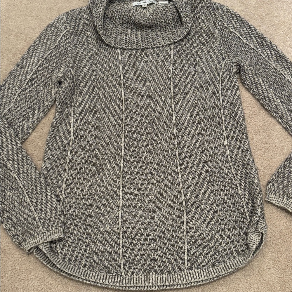 Eight Eight Eight Women’s Medium Textured Cowl Neck Sweater